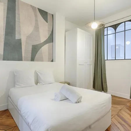 アパート Convivialite Pour 8 Personnes - Parc Monceau パリ