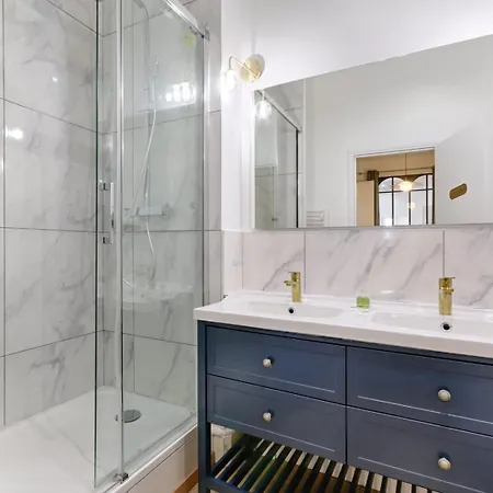 Convivialite Pour 8 Personnes - Parc Monceau Apartment